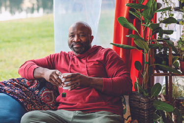 Diverticulitis and Bowel Incontinence: What Happens During a Flare and How to Manage It
