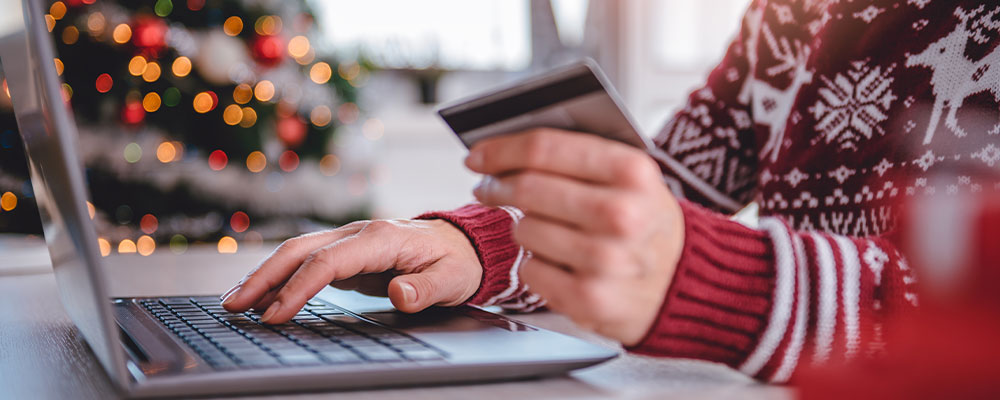 shopping online during the holidays