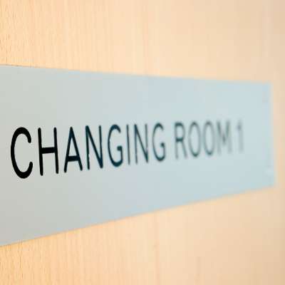 changing room sign 