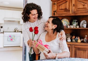The Essential Mother’s Day Gift Guide to Help Mom Feel Her Best